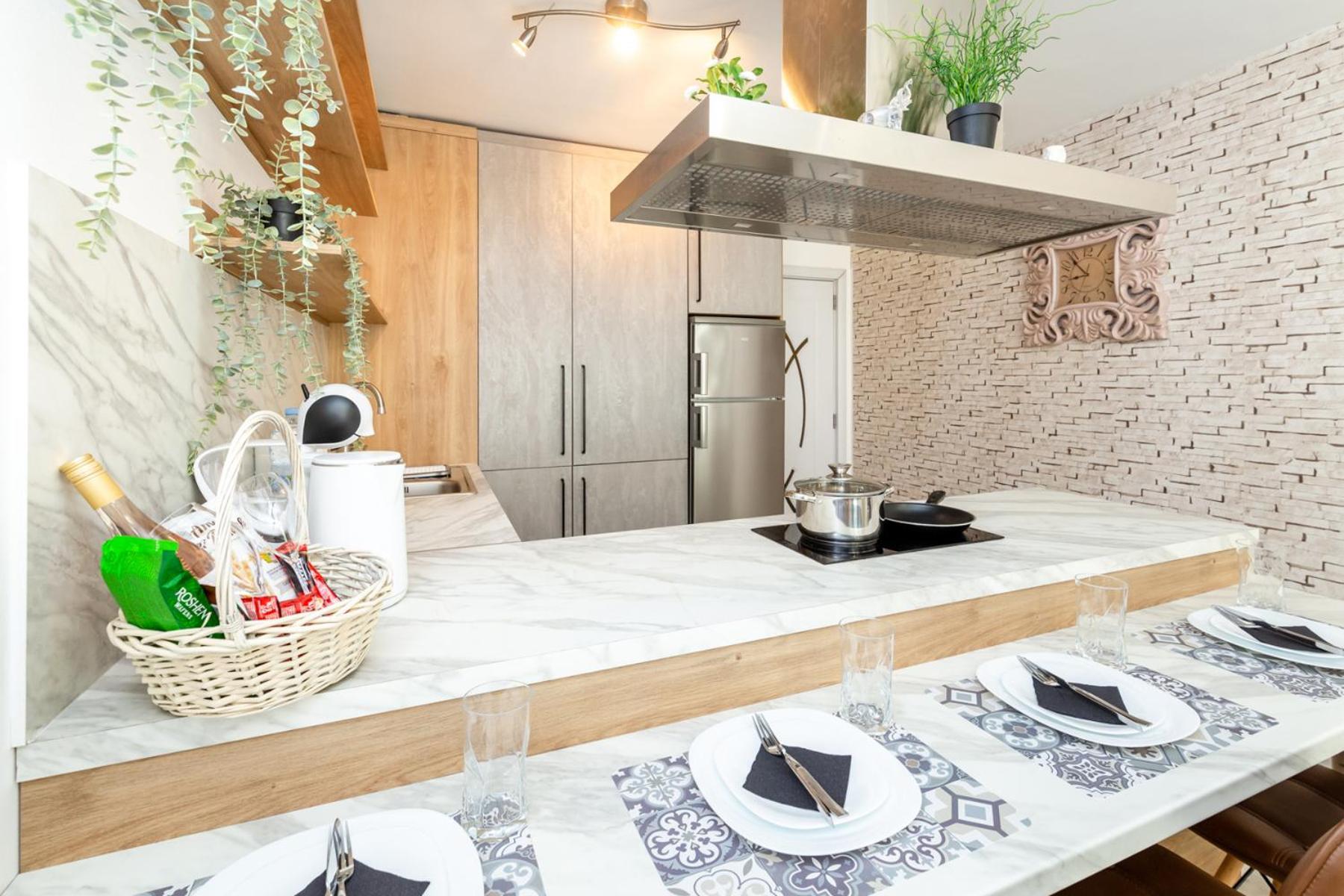 The White Apartment - Free Parking Sofia Exterior photo